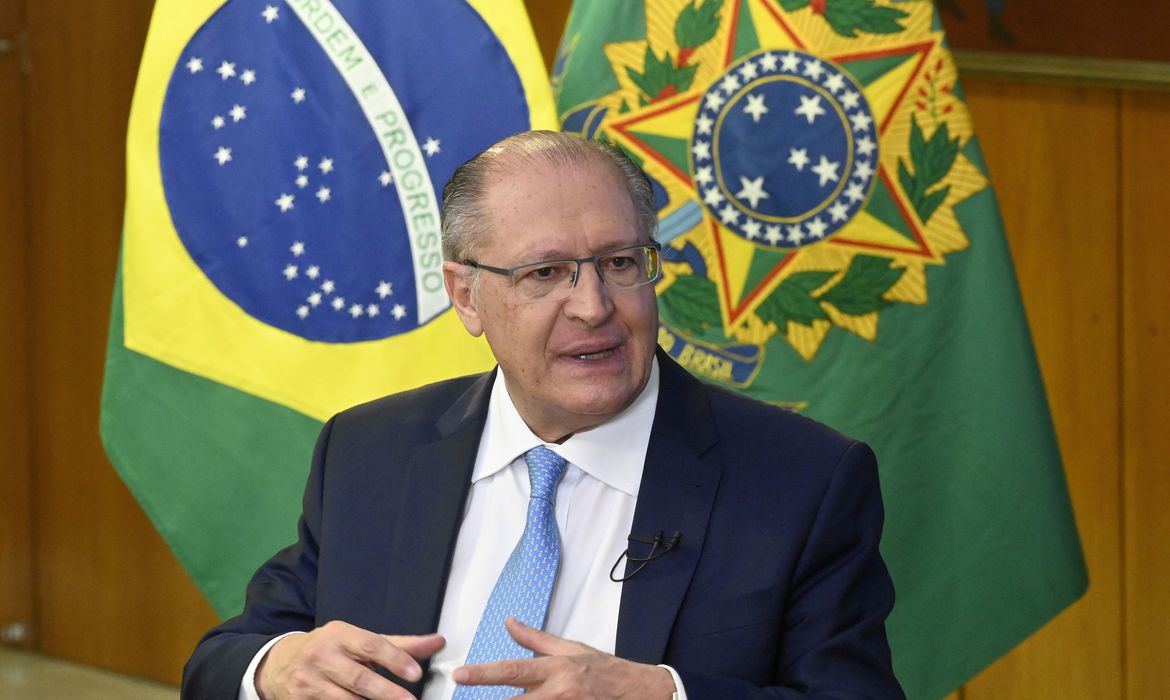 Geral Alckmin diz que governo irá promover neoindustrialização no país