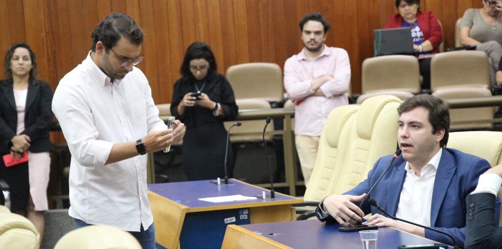 Câmara aprova regulamentação de torres e antenas em primeira votação