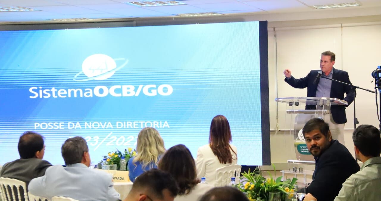 Vanderlan Cardoso defende o cooperativismo durante posse da nova diretoria da OCB-GO