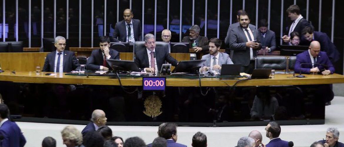 Divisão Política Marcante na Aprovação do Projeto de Lei 2720/23