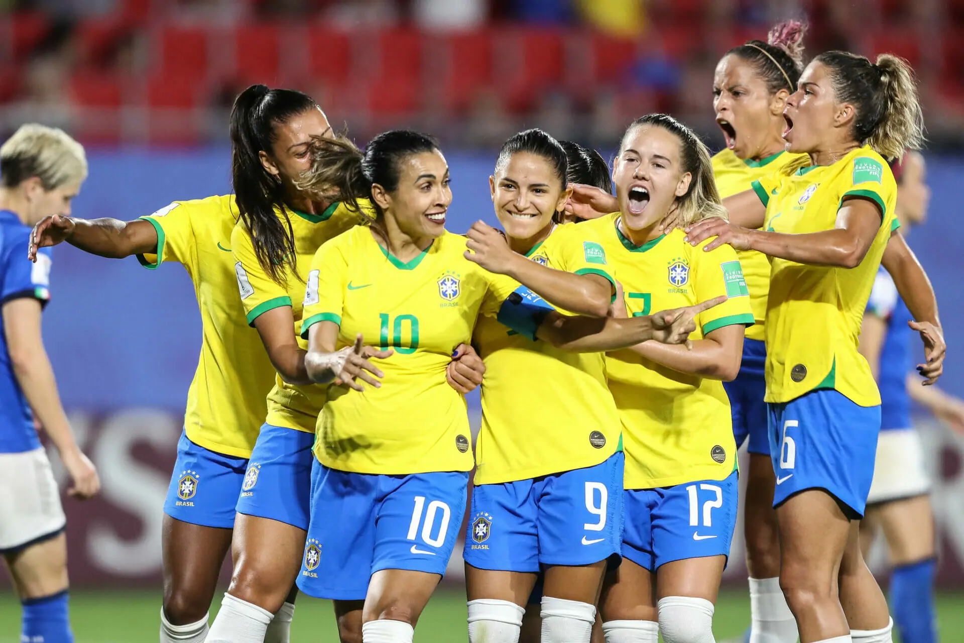 Prefeitura de Goiânia exige reposição de horas para servidores em dias de jogos da Copa do Mundo Feminina