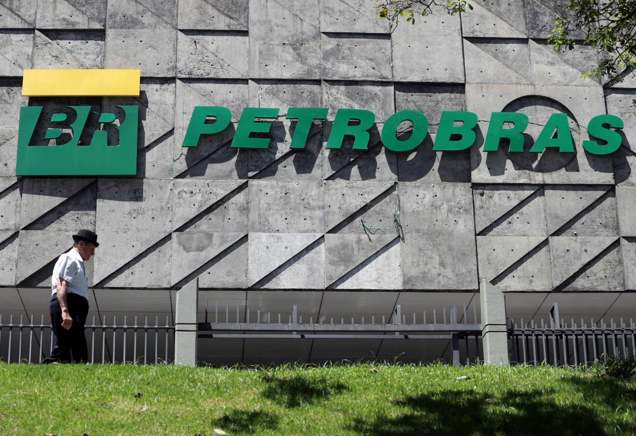 fim da paridade de preços Petrobras