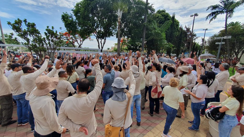 Servidores da Saúde de Goiânia reduzem atendimento em 90% e ameaçam greve