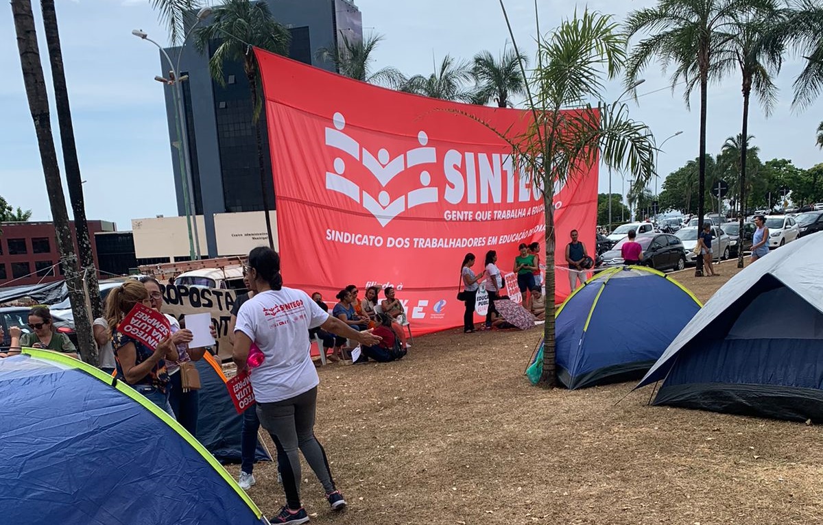 Vereadora de Goiânia pede doações para grevistas da educação