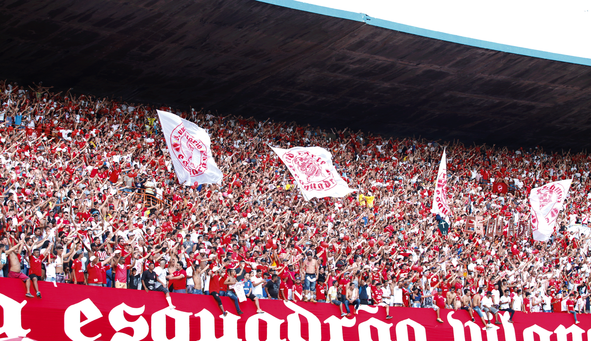 Pamonha, pit dog e… torcida? Vilanovense é proclamada Patrimônio Cultural Goiano