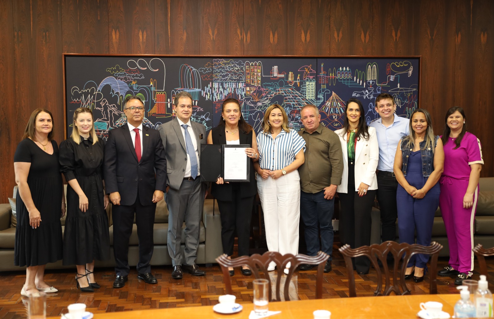 Aparecida de Goiânia é escolhida para início do projeto Família Acolhedora