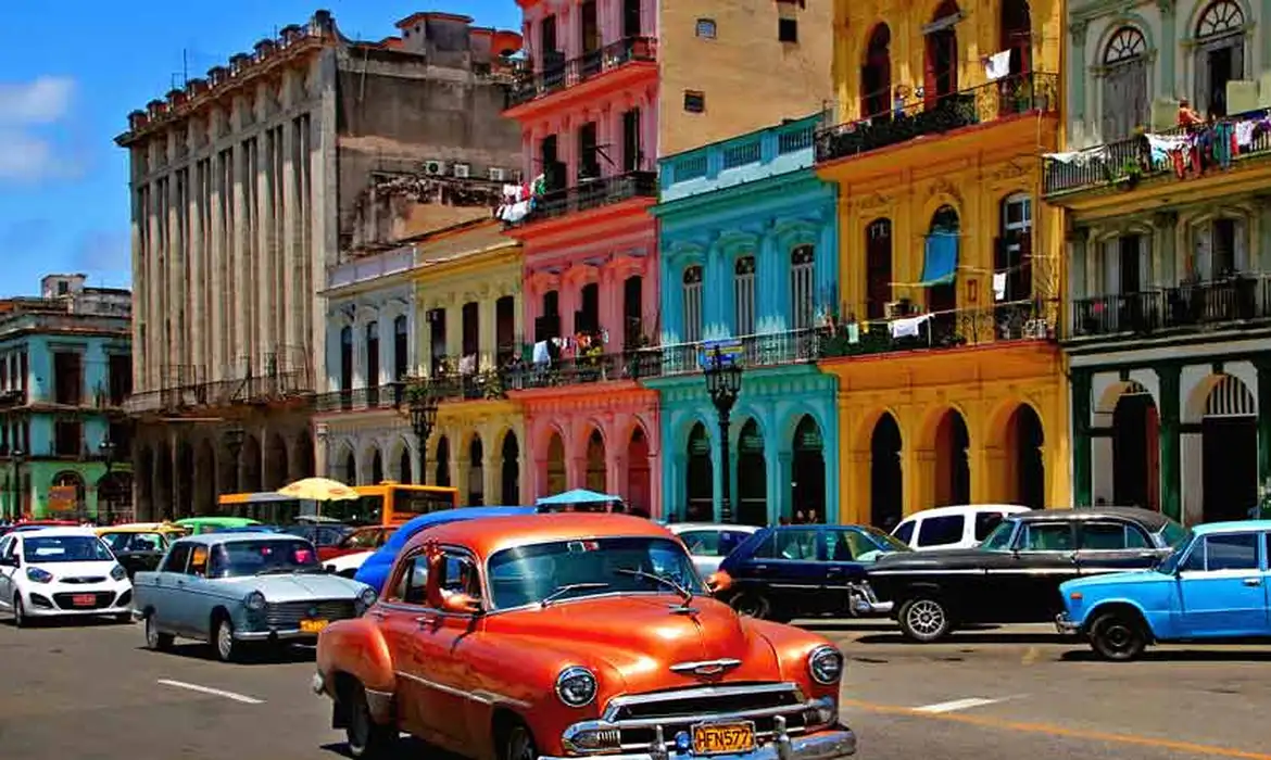 Cuba reage a ameaça de Trump e diz que não aceitará intimidação dos EUA