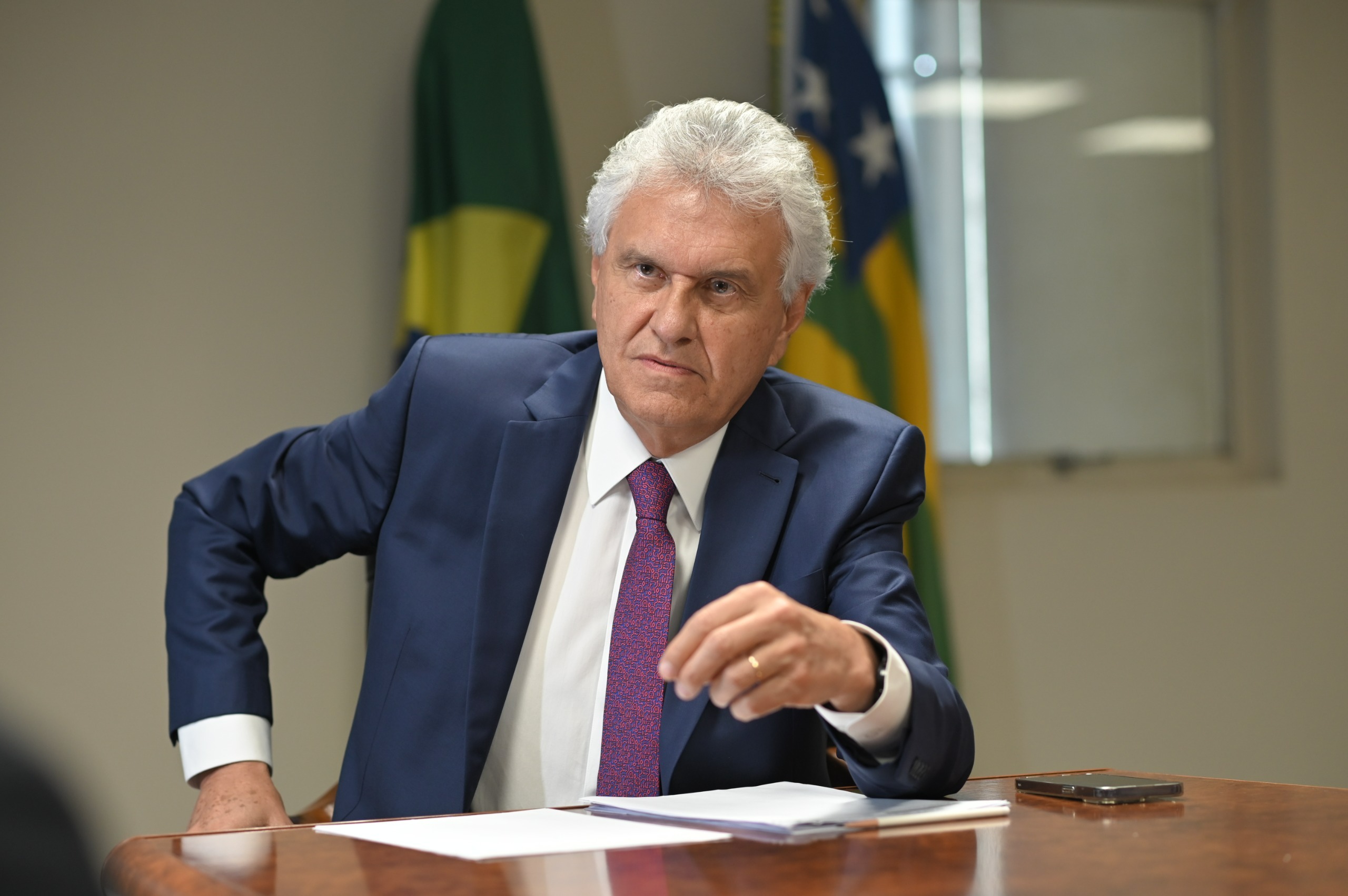 Aprovação do governador Ronaldo Caiado sobe para 81,9% entre os goianienses, revela Paraná Pesquisas