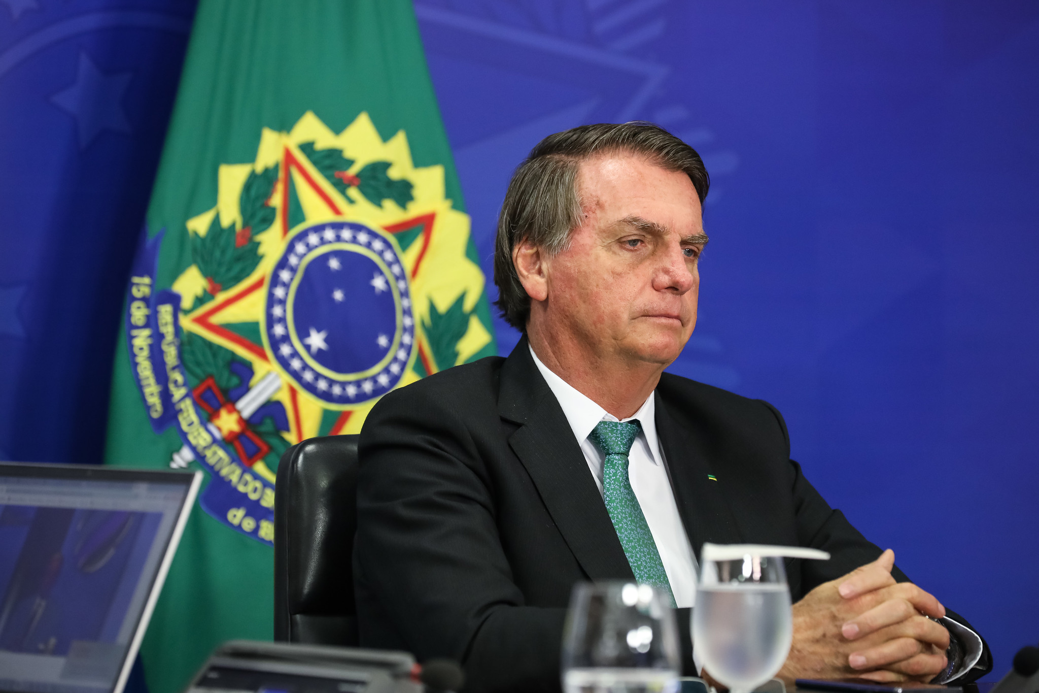 Bolsonaro e militares são investigados por tentativa de golpe