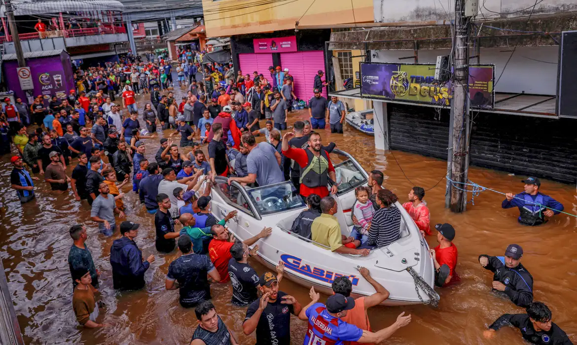 Chuvas afetam 781 mil pessoas no RS; mortes sobem para 75