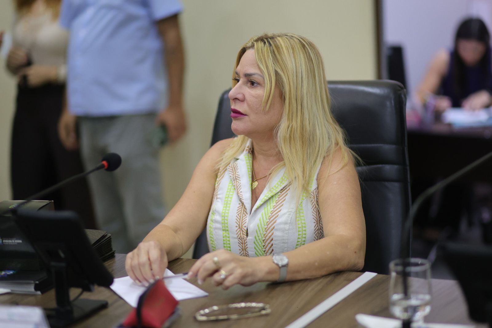 Valéria Pettersen retorna ao Legislativo Municipal