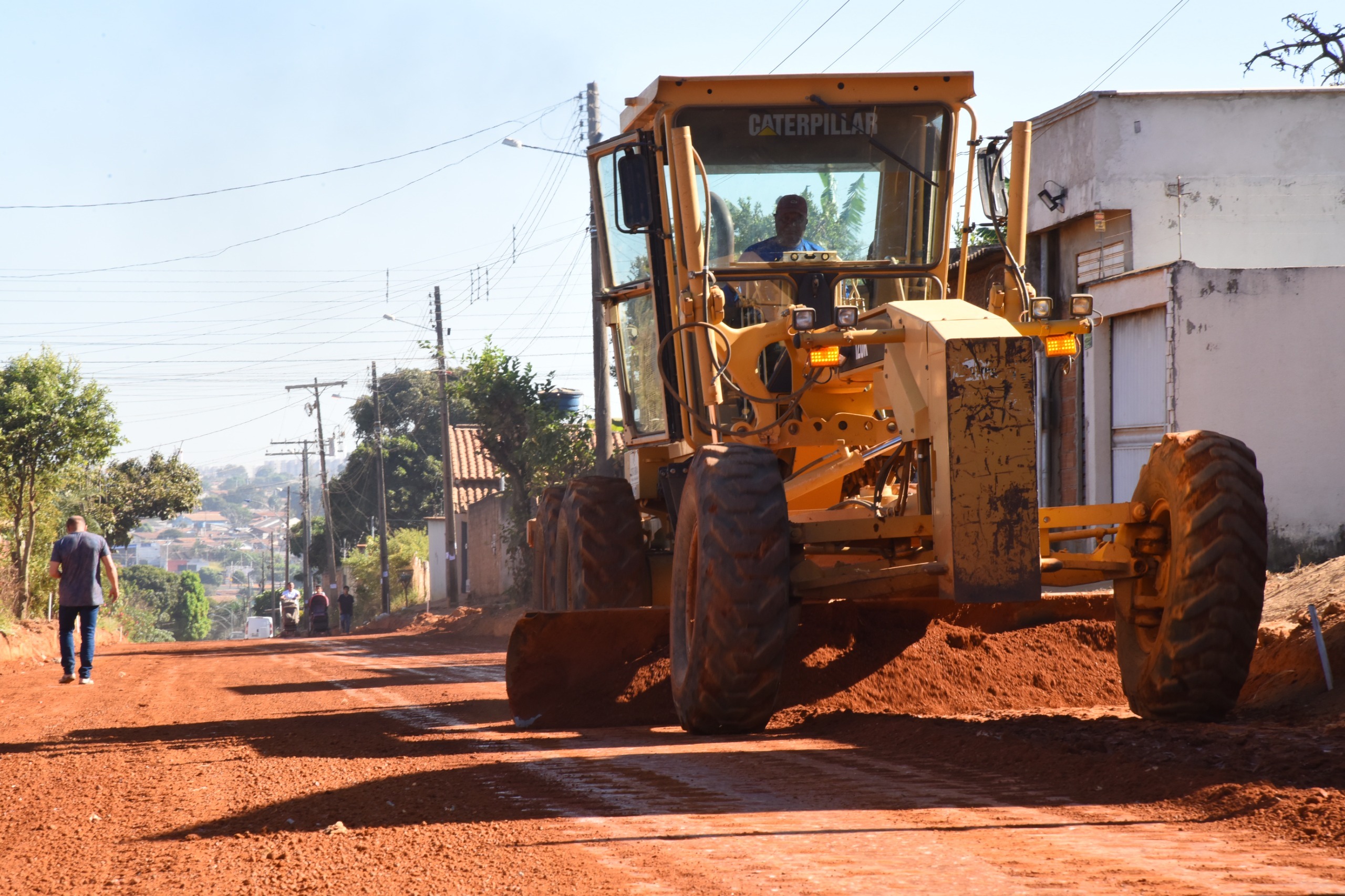 Obras de pavimentação avançam no Jardim Dom Bosco II e em demais bairros de Aparecida