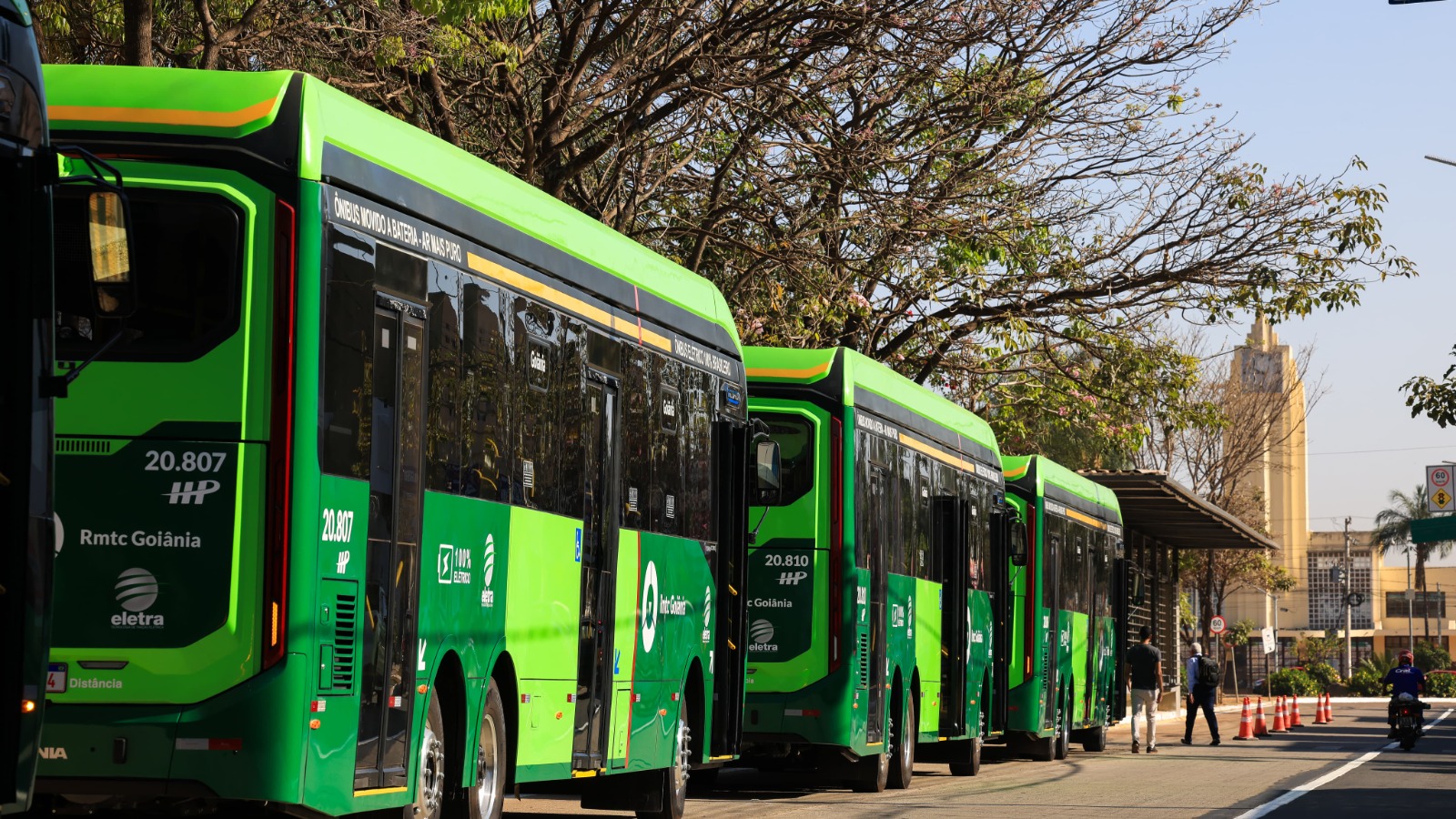 Ronaldo Caiado Entrega 60 Ônibus Modernos para o Sistema BRT na Região Metropolitana de Goiânia