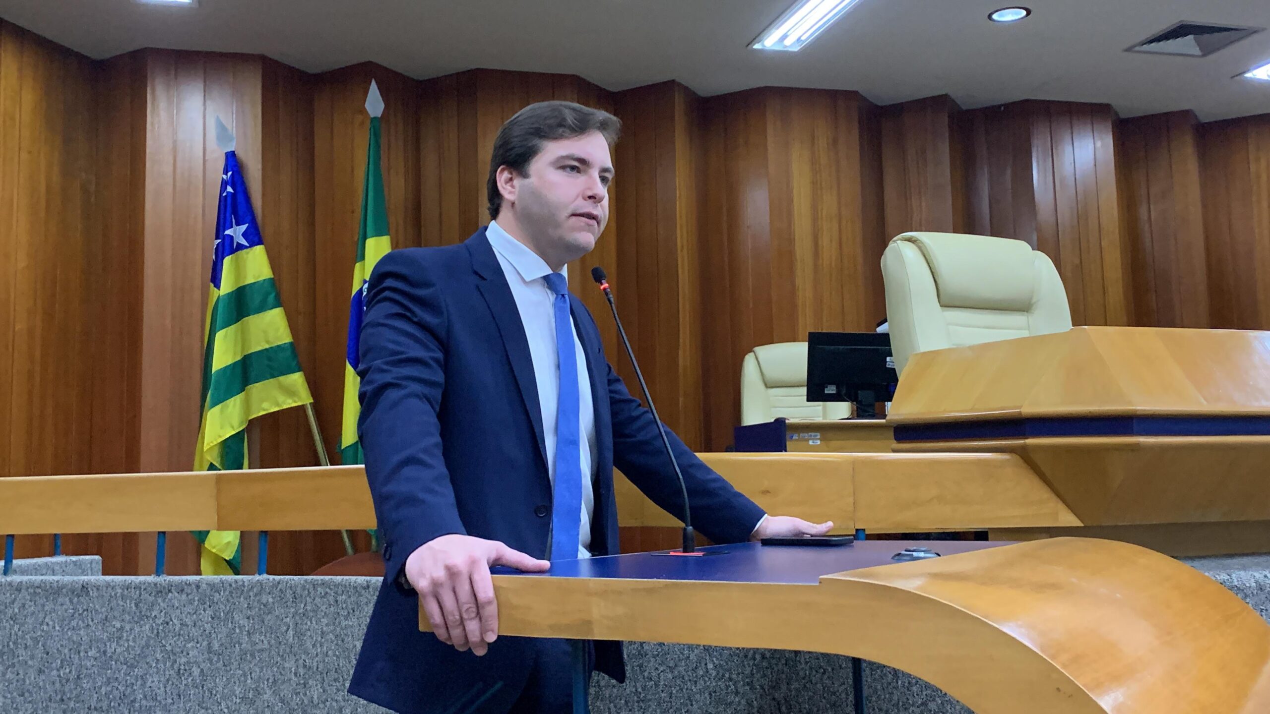 Kitão foi o único vereador que votou contra verba de gabinete, aumento do IPTU, empréstimo de R$ 710 milhões e novo Plano Diretor