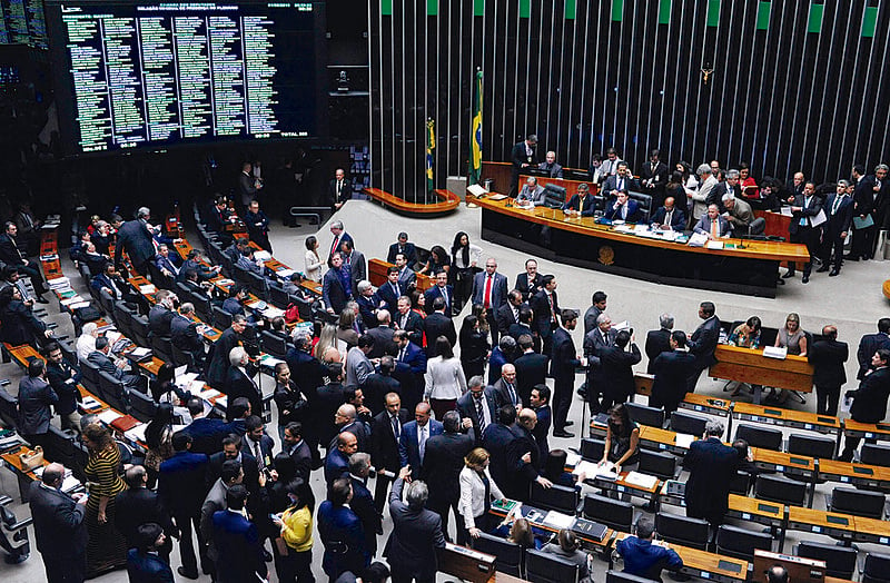 Câmara conclui votação da desoneração da folha de pagamento