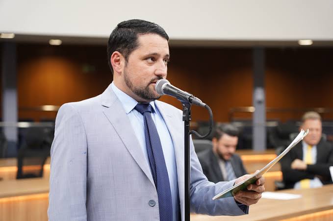 Deputado André do Premium projeta incentivar canteiros terapêuticos em hospitais