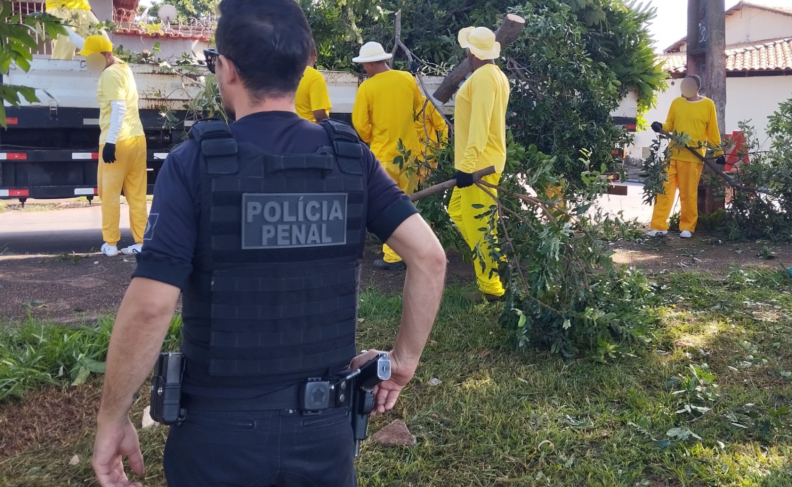 200 reeducandos trabalham na limpeza urbana de Goiânia