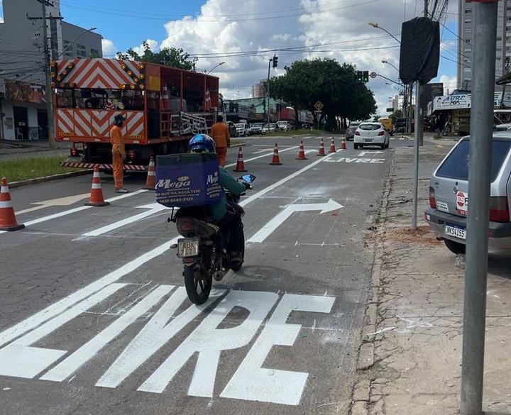 Prefeitura de Goiânia começa a implantar conversão à direita no trânsito