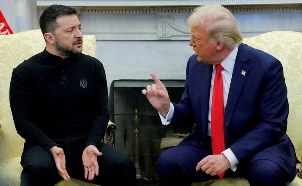 Aprovação de Zelensky sobe na Ucrânia após bate-boca com Trump