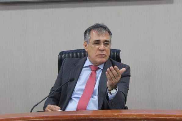 Presidente do TCM reage a PEC pela extinção do órgão e critica interesses políticos na Assembleia