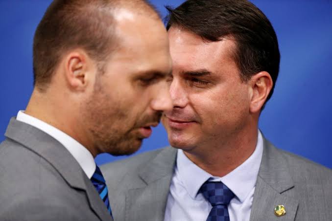 Flávio Bolsonaro nega discussão sobre sanções a Moraes em reunião com aliado de Trump