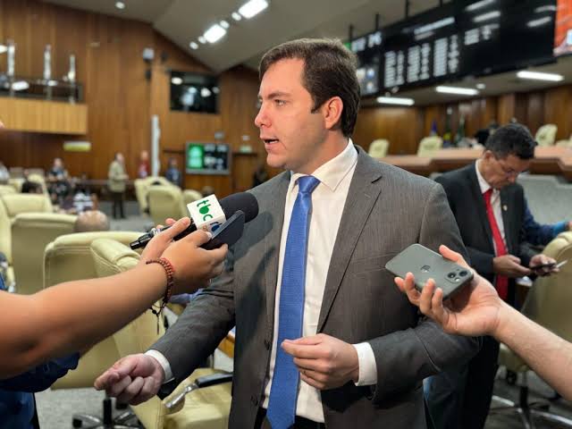 Evitar escândalo do INSS: Kitão quer proibir descontos indevidos no pagamento de aposentados e pensionistas do GoiâniaPrev