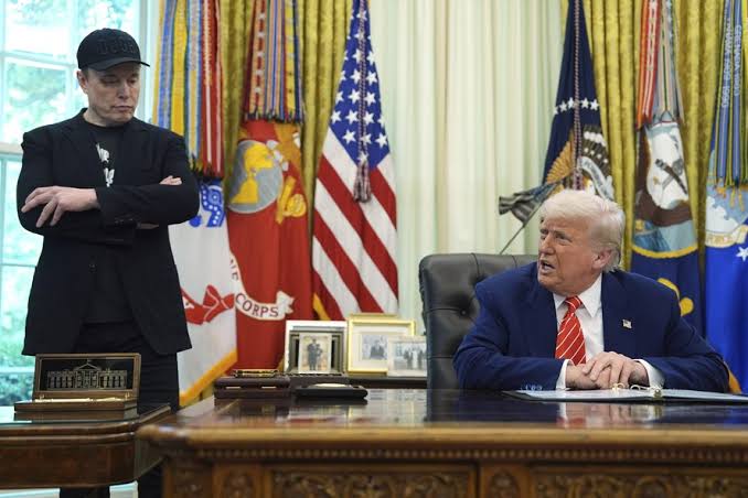 Trump e Elon Musk trocam farpas públicas em novo embate político