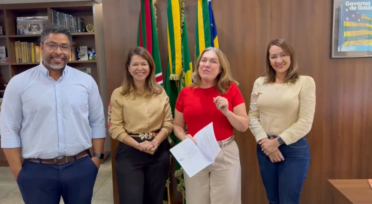 Prefeitura de Aparecida recebe doação de mais de 40 mil pratos e canecas de vidro para rede municipal de ensino