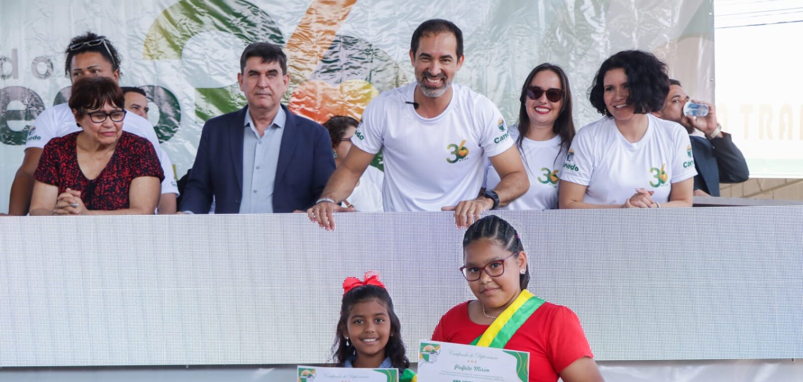 Desfile cívico celebra 36 anos de Senador Canedo com apoio popular e anúncios de investimentos