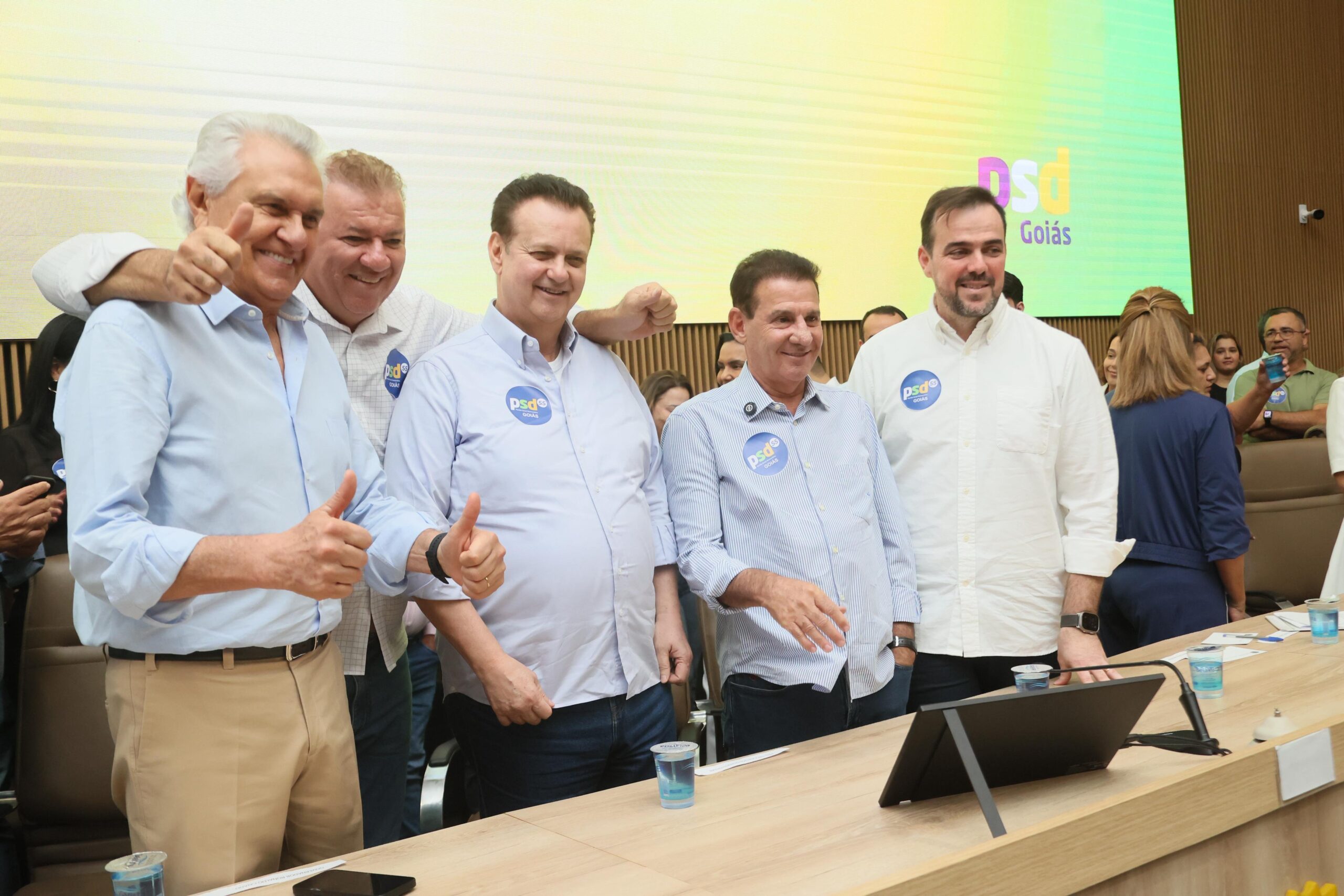 Vanderlan dá carta branca a Mendanha e exalta PSD: “Aqui não tem puxação de tapete”