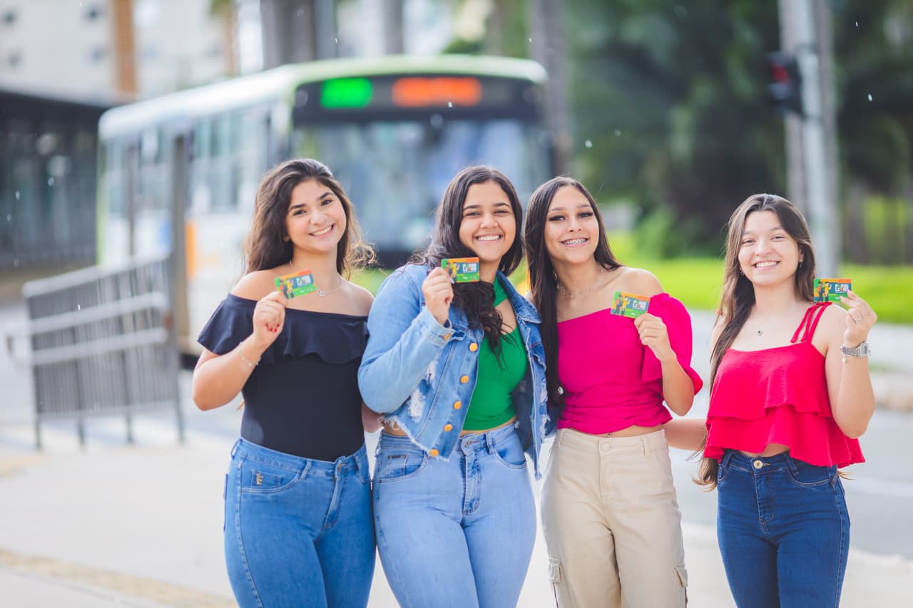 Passe Livre Estudantil abre cadastro e recadastro para 2025 em Goiás