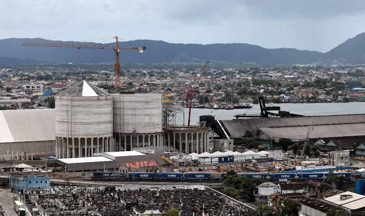 Tarifaço dos EUA empurra Brasil para megaobra logística chinesa no Porto de Santos