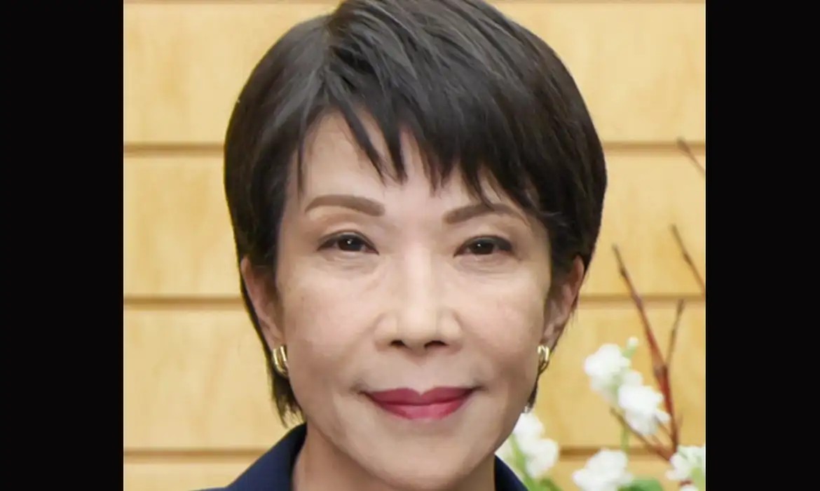 Sanae Takaichi assume o Japão com mão de ferro