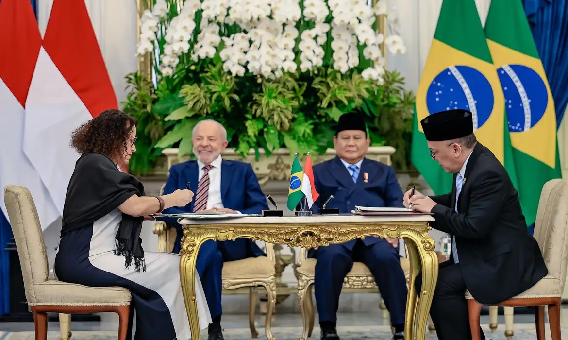 Brasil e Indonésia fortalecem parceria estratégica em visita de Lula