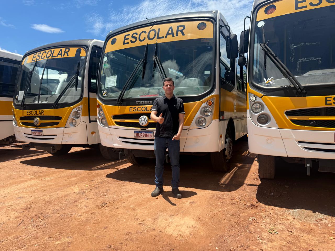 Com gestão, empresário canedense monta frota com ônibus de leilões e coloca veículos de volta às ruas