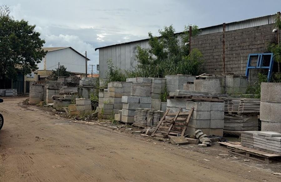 Prefeitura reforça desobstrução de passeios públicos em Aparecida