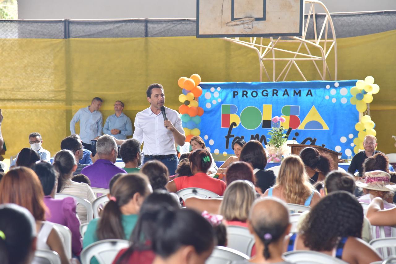 Prefeitura orienta beneficiários do Bolsa Família sobre exigências do programa