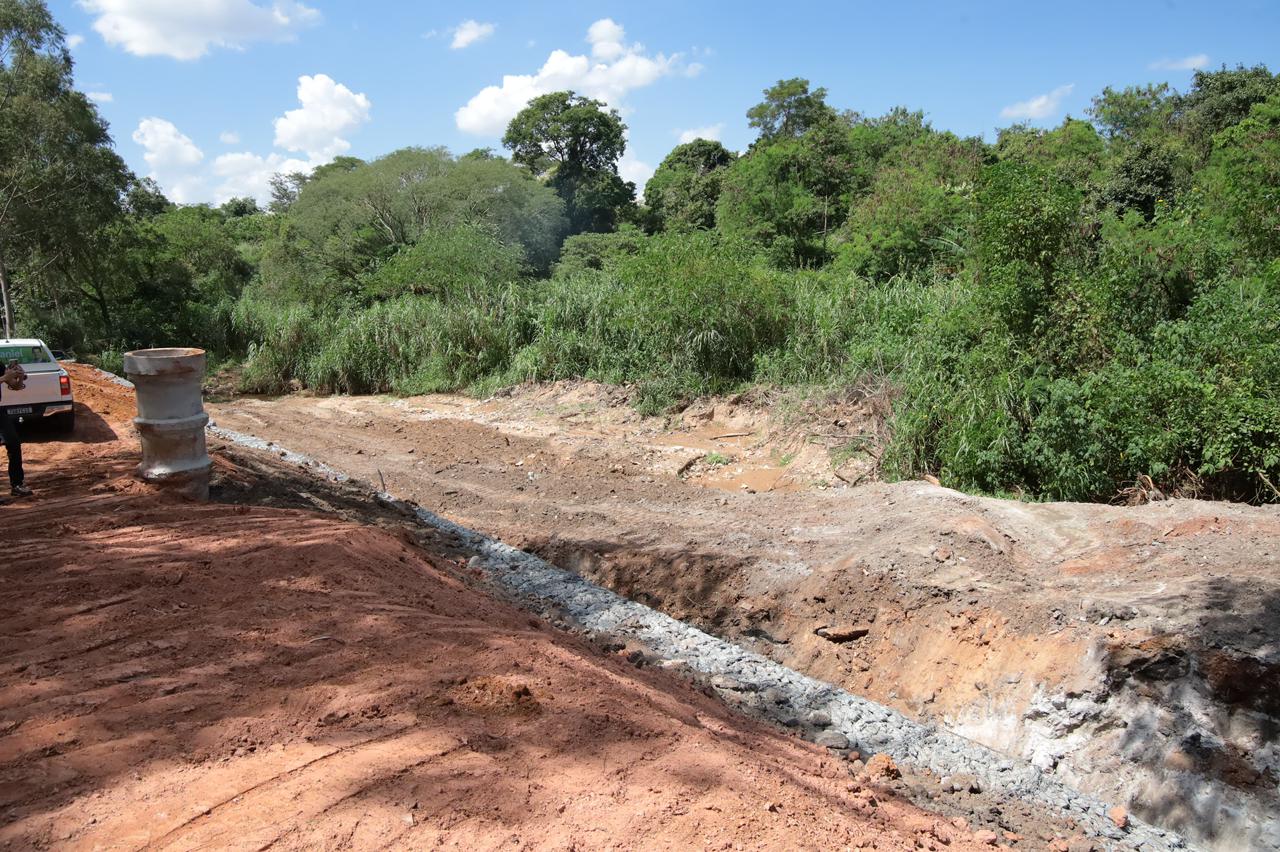 Prefeito Vilela mantém agenda no feriado com vistorias no Jardim Tiradentes
