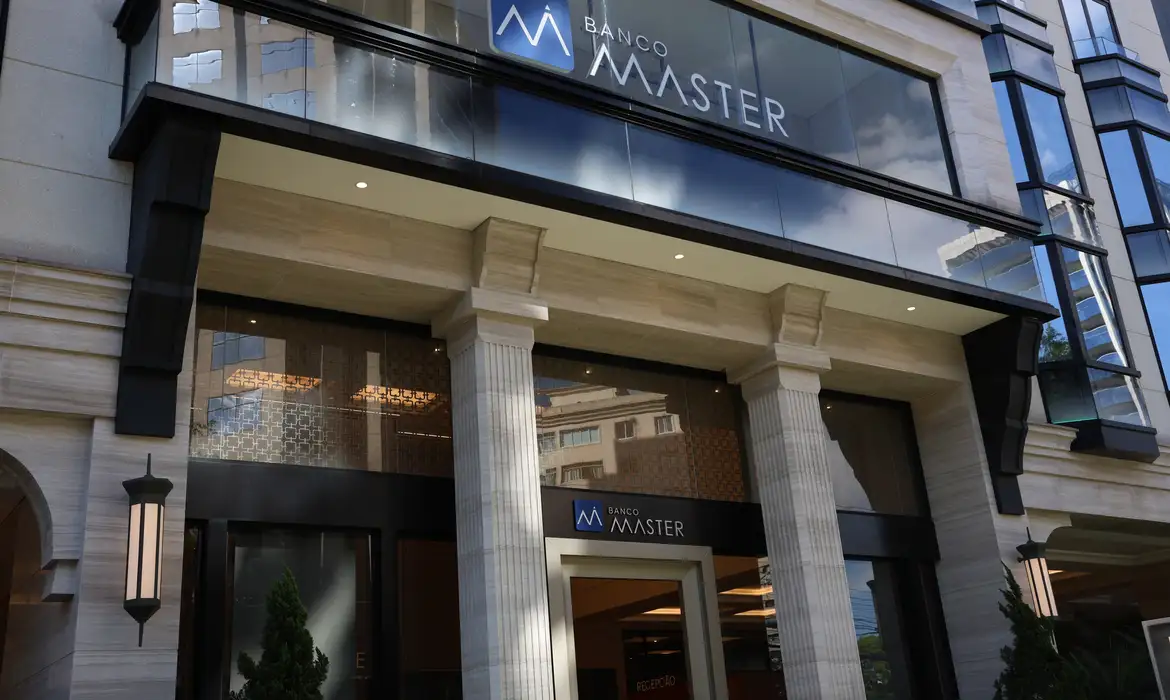 Banco Master ganha mais com revenda de consignado do que com juros