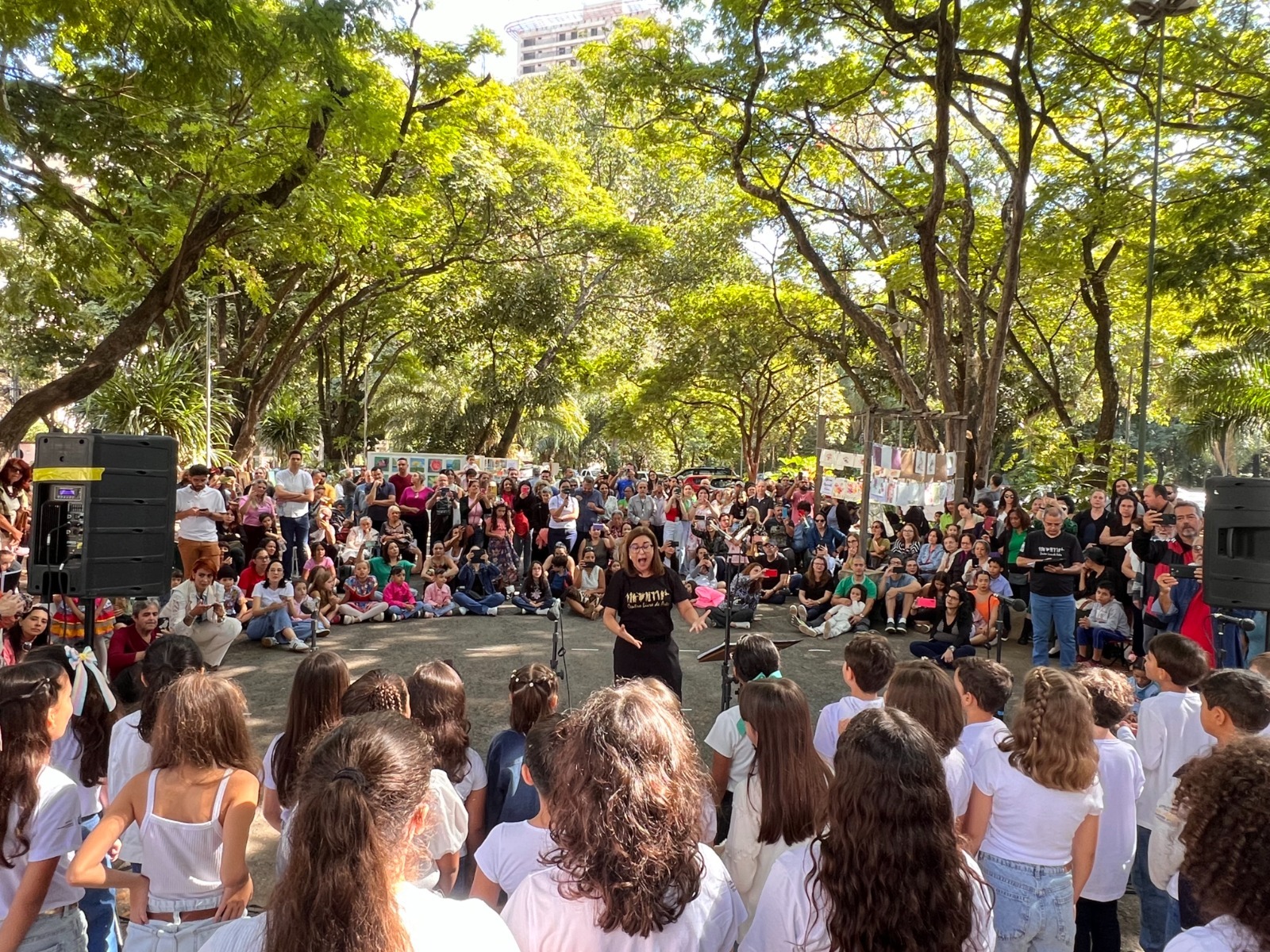 Arte no Bosque reúne exposições e apresentações culturais no Bosque dos Buritis