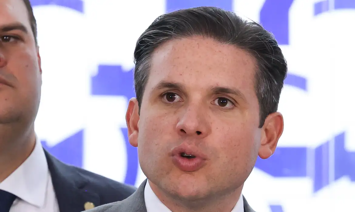 Fim da escala 6×1 avança na Câmara; entenda o que muda para os trabalhadores