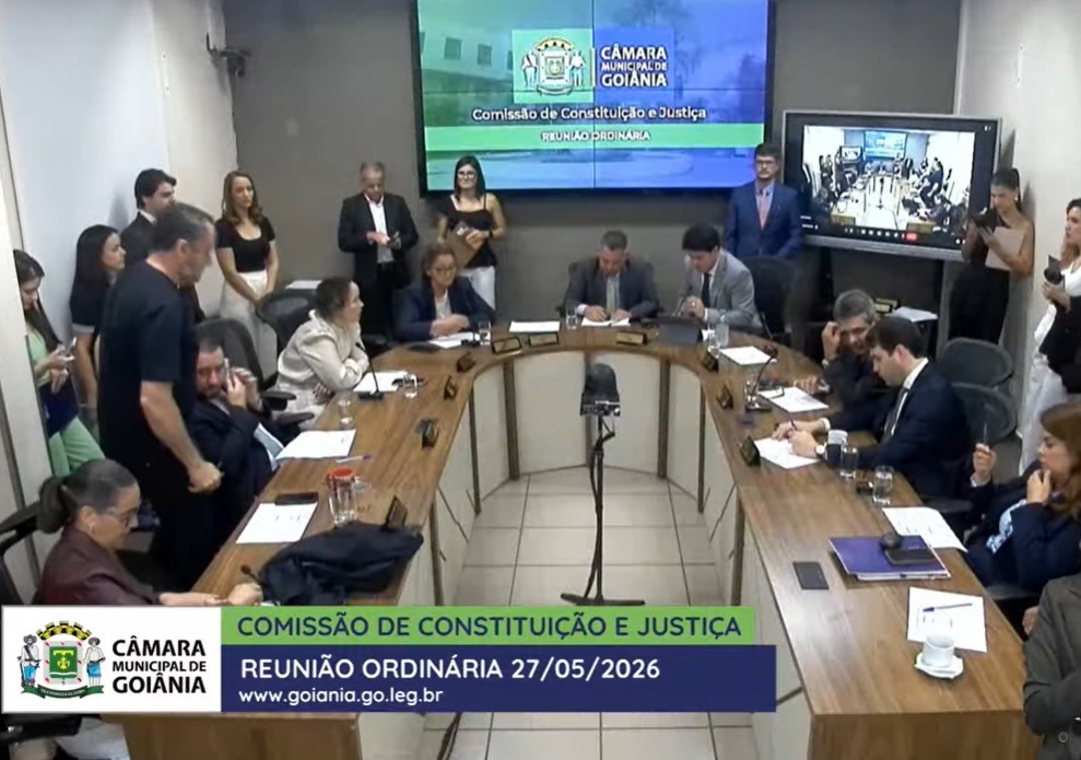CCJ aprova atualização de vencimentos do magistério municipal