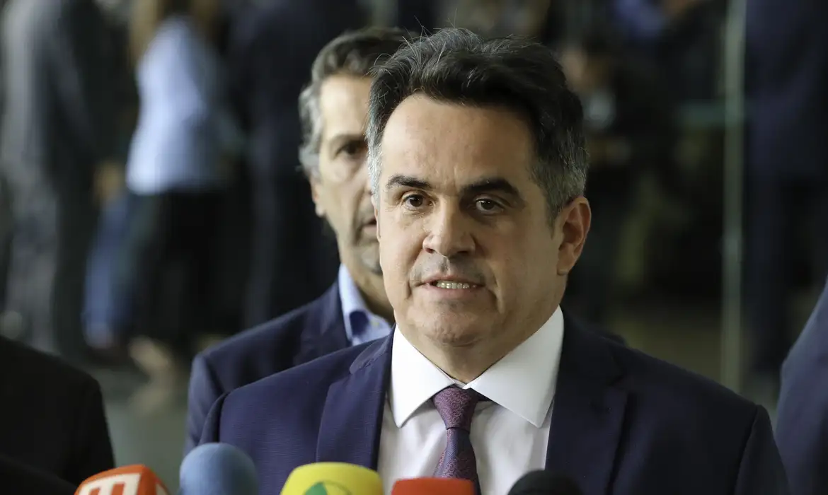 PF mira Ciro Nogueira em nova fase da Operação Compliance Zero