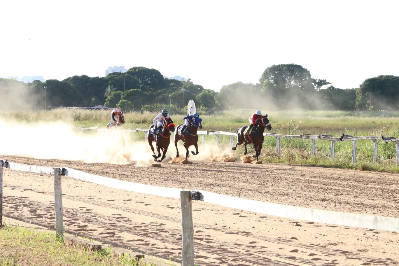 Hipódromo da Lagoinha realiza Corrida do Dia das Mães