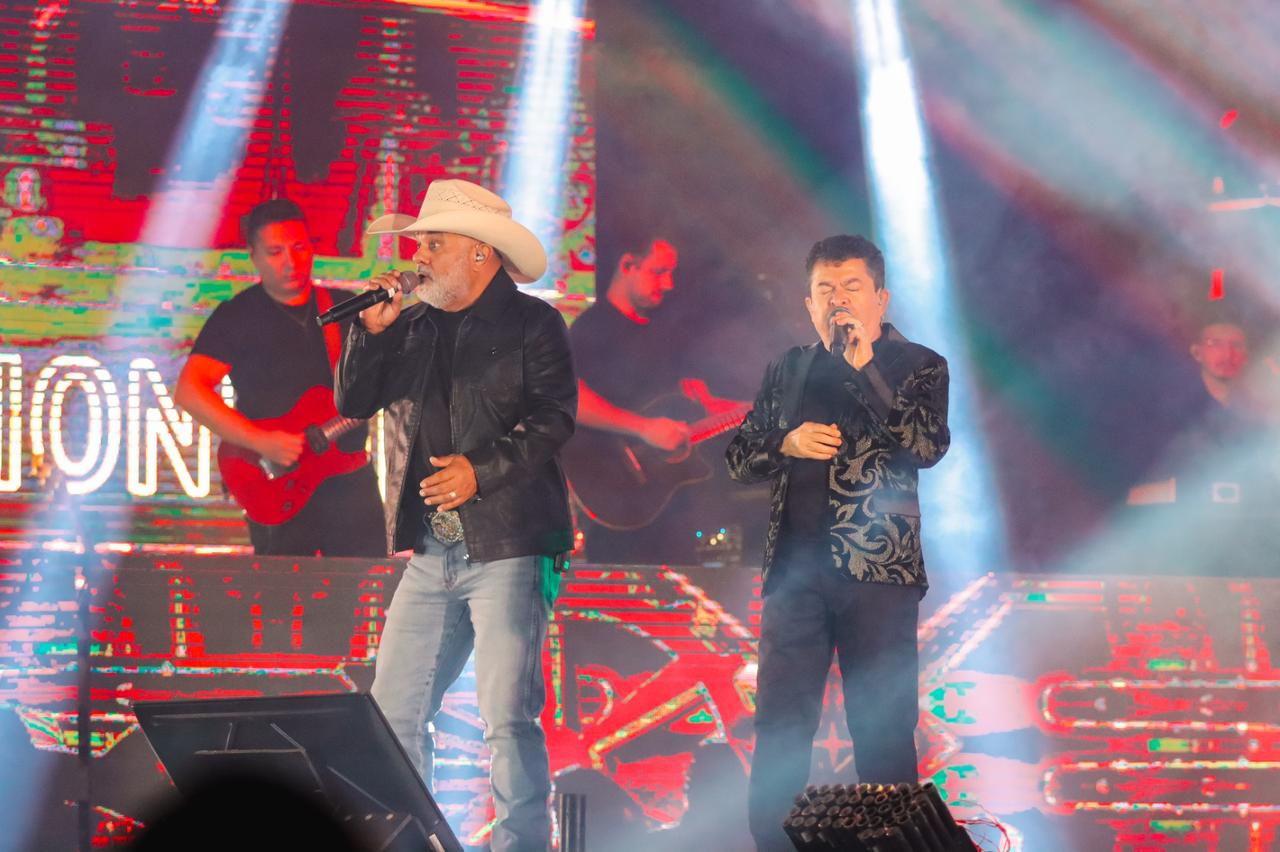 Canedo Fest Show reúne 25 mil pessoas no 2º dia com rodeio e Rio Negro & Solimões