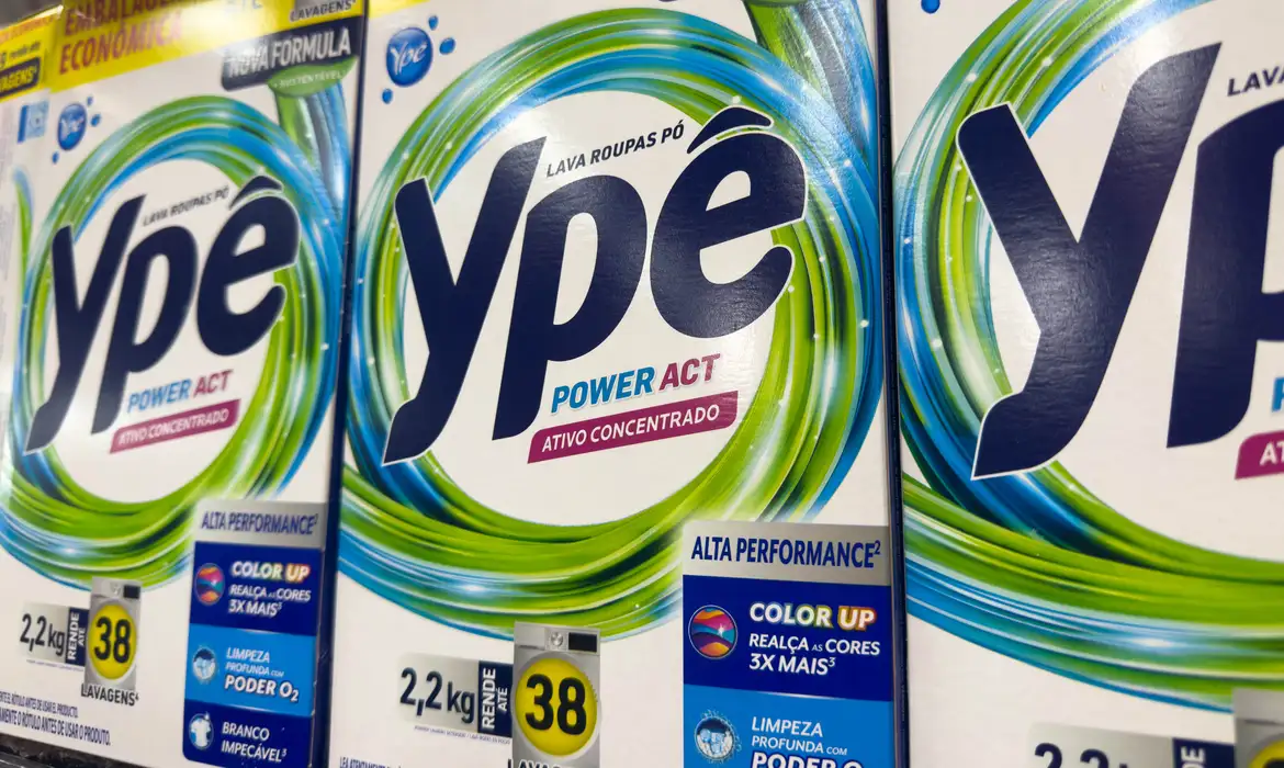 Conselho de Química alerta consumidores após Anvisa mandar recolher produtos da Ypê
