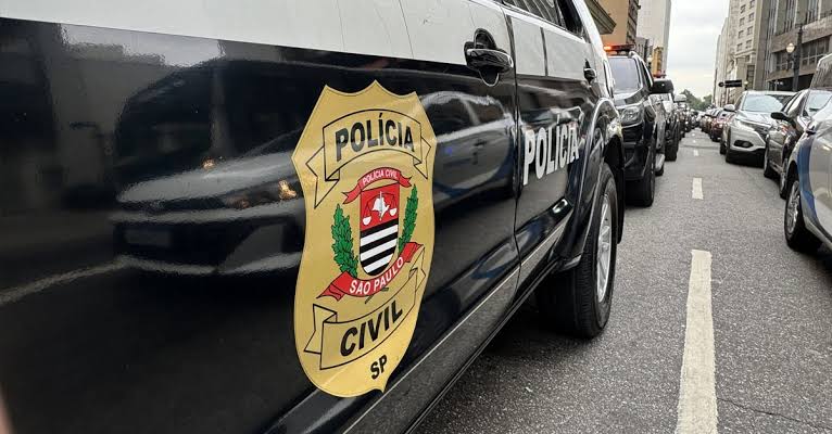 Operação em SP mira ONG ligada a sócia de produtora de filme sobre Bolsonaro