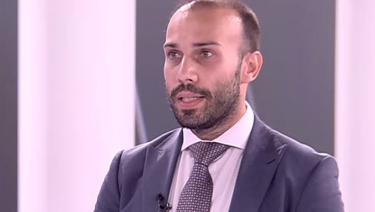 AtlasIntel nega indução em pesquisa suspensa pelo TSE após pedido de Flávio Bolsonaro e PL