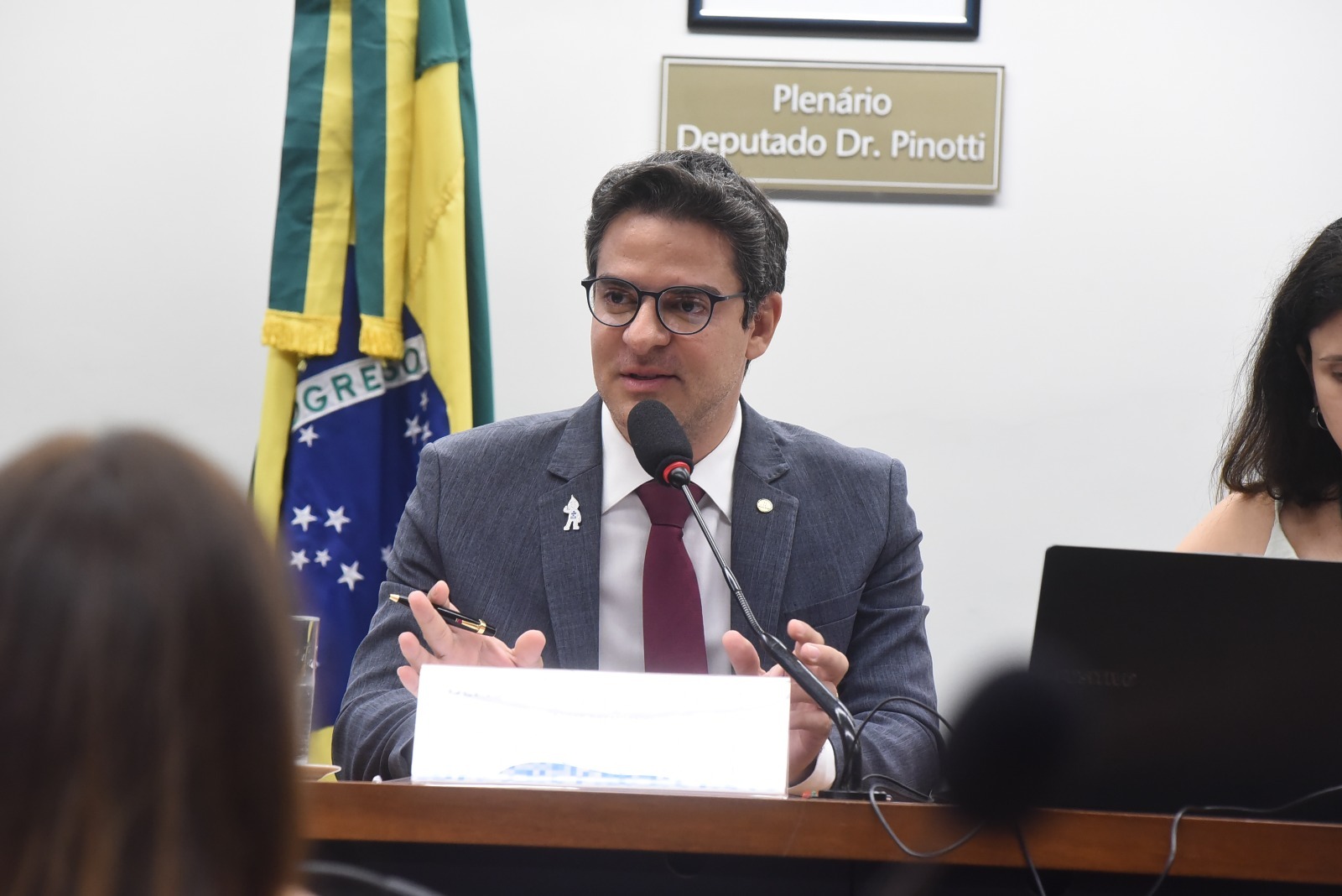 Ismael cobra postura “intransigente” de profissionais de saúde na defesa da vacinação