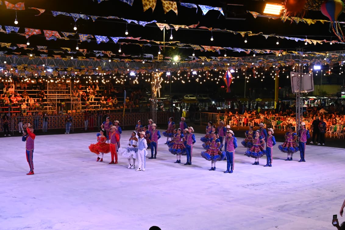 Grande Arraial de Goiânia tem início com quadrilhas e comidas típicas